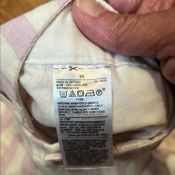 Old Navy White and lavender Shorts size 16 new. Super soft - Picture 5 of 7